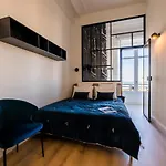 Coral Keyweek Apt In Center Closed To The Private Garage