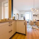 Apartment Coral Keyweek Apt In Center Closed To The Private Garage