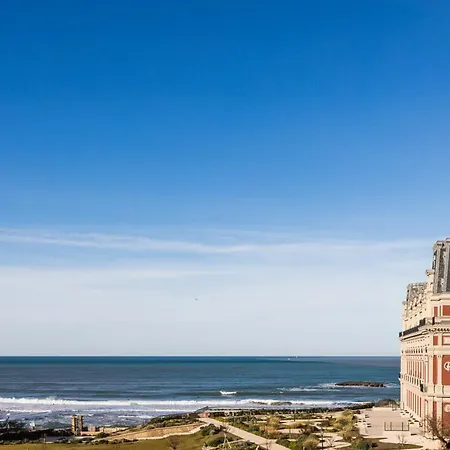 Coral Keyweek Apt In Center Closed To The Private Garage Apartment Biarritz